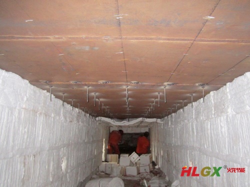 連續鍍鋅線(xiàn)耐火棉安裝